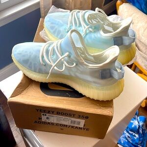 Adidas Yeezy boost 350 V2, originals men’s sz 8.5, mono ice color, originals